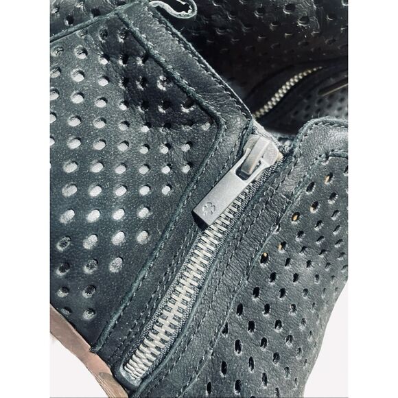 Lucky Brand Lugo Perforated Booties - Picture 5 of 8